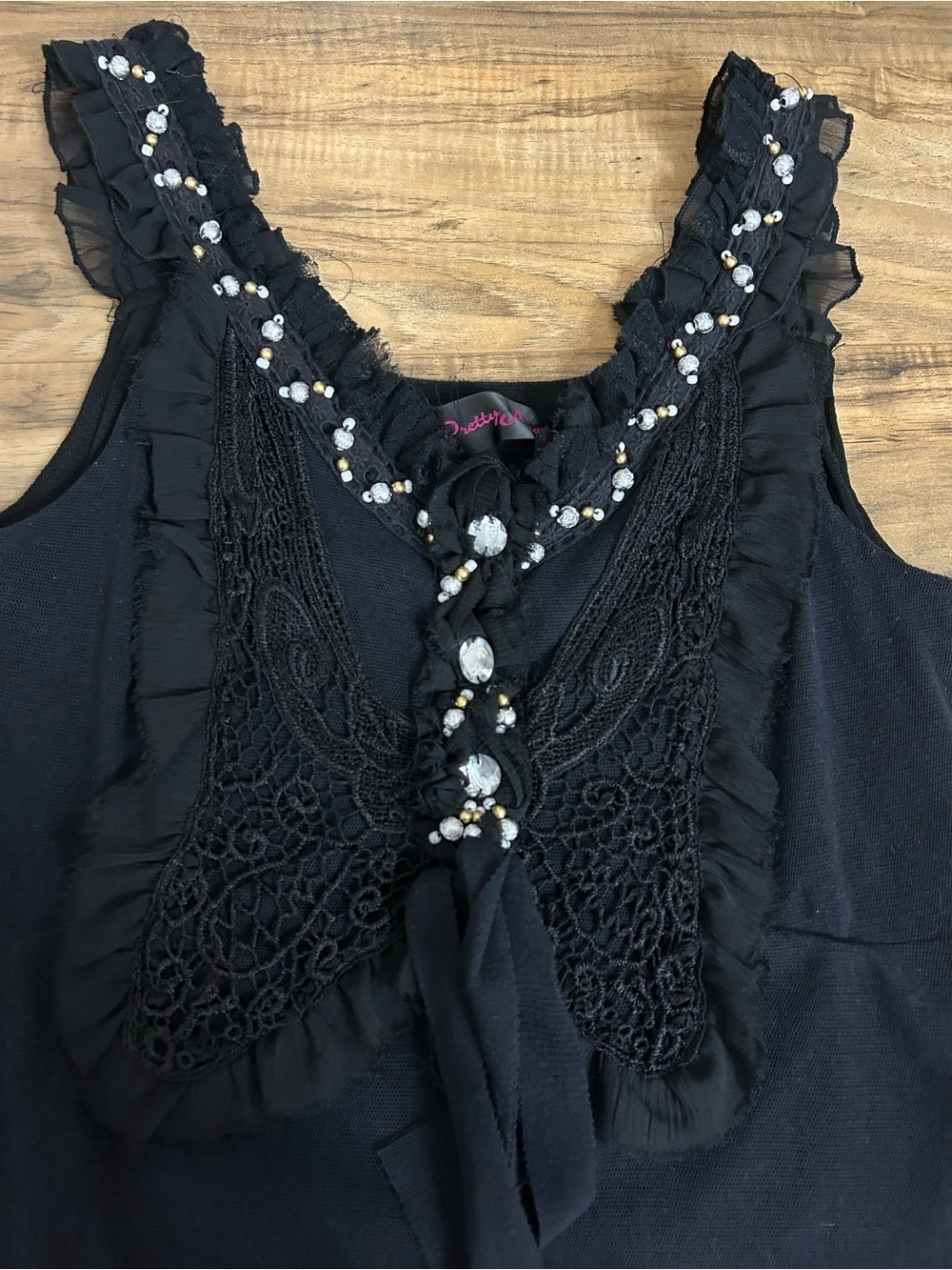 Y2K Pretty Angel Black Embellished Ruffle Tank Top - Picture 2 of 4